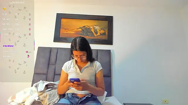 Snapshot of Vahiolet_smith chatting on 26, 6, 2026 Vahiolet smith online show from 26, 6, 2026