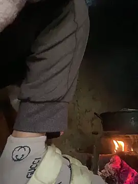 Asianmombigasss online show from 18, 12, 2025