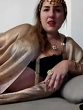 Snapshot of italianboobs chatting on 3, 1, 2025 italianboobs online show from 3, 1, 2025