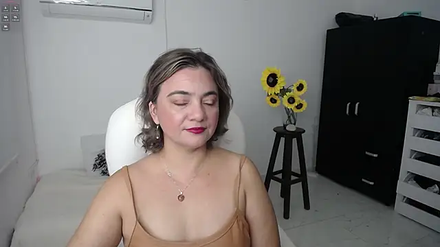 Ghada milf online show from 17, 3, 2025