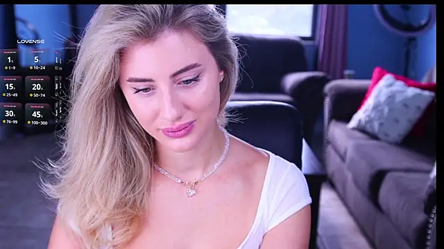 Snapshot of Naughty-Kitty1 chatting on 10, 9, 2025 Naughty-Kitty1 online show from 10, 9, 2025