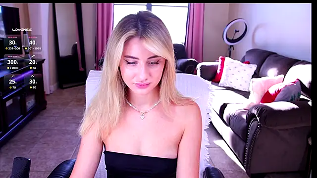 Snapshot of Naughty-Kitty1 chatting on 23, 9, 2025 Naughty-Kitty1 online show from 23, 9, 2025