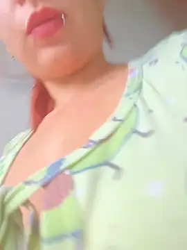 MiaLujan  online show from 10, 2, 2025