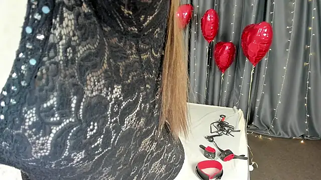 Miley Brown  online show from 3, 2, 2025