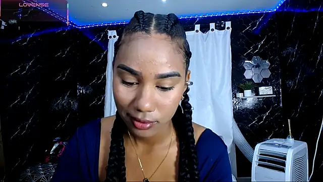 Hillary queen online show from 4, 10, 2025