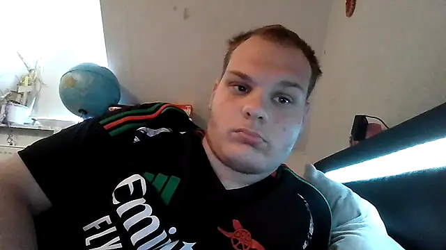 Snapshot of Nicolasjlhkjzl chatting on 4, 7, 2026 Nicolasjlhkjzl online show from 4, 7, 2026