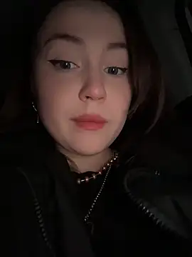 Peachy Dream online show from 5, 2, 2026