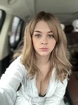 Love Bri online show from 28, 2, 2025