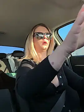 Love Bri online show from 6, 2, 2026