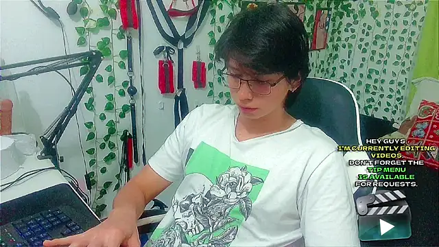 Andy gray online show from 12, 4, 2026