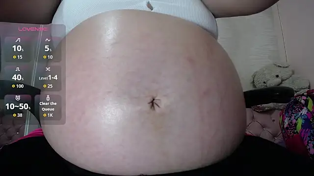 lauraguzman online show from 3, 10, 2025