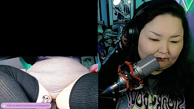 Snapshot of EmGreens chatting on 25, 10, 2025 EmGreens online show from 25, 10, 2025