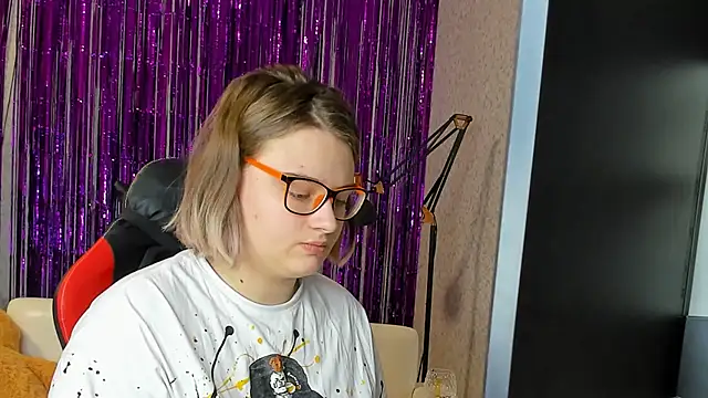 Seductive She Wolf online show from 29, 1, 2025