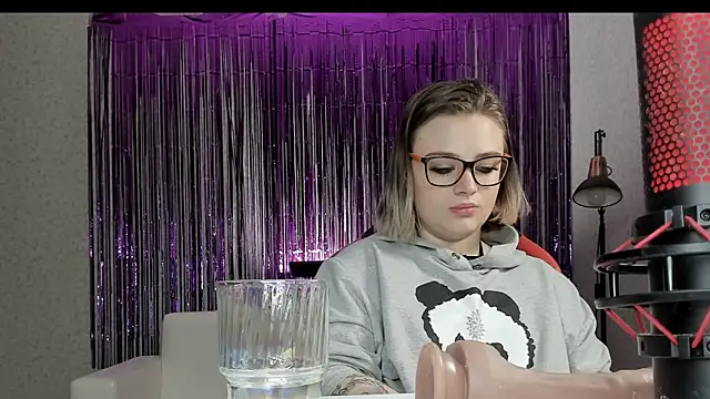 Seductive She Wolf online show from 12, 2, 2025