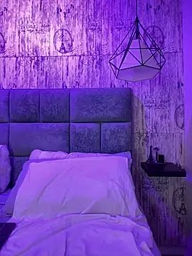 AbyThompson online show from 4, 2, 2025