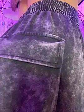 AbyThompson online show from 13, 10, 2025