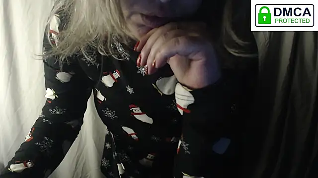 Snapshot of 1BECHA1 chatting on 10, 3, 2025 1BECHA1 online show from 10, 3, 2025