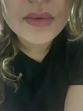 yassminsexy22 online show from 4, 3, 2026