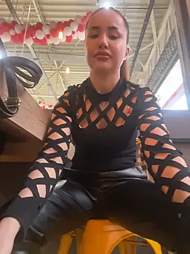 Snapshot of beautydiamond chatting on 11, 1, 2025 beautydiamond online show from 11, 1, 2025