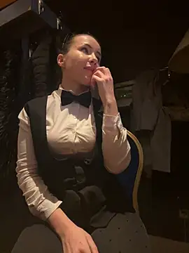 Snapshot of beautydiamond chatting on 8, 2, 2025 beautydiamond online show from 8, 2, 2025