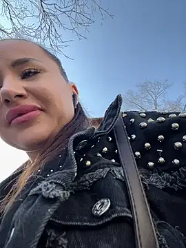 Snapshot of beautydiamond chatting on 10, 3, 2025 beautydiamond online show from 10, 3, 2025