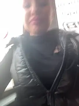 Snapshot of beautydiamond chatting on 15, 3, 2025 beautydiamond online show from 15, 3, 2025