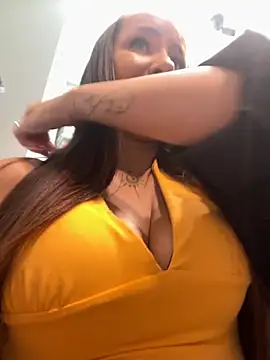 Snapshot of beautydiamond chatting on 19, 9, 2025 beautydiamond online show from 19, 9, 2025