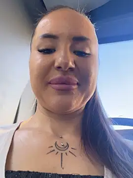 Snapshot of beautydiamond chatting on 29, 10, 2025 beautydiamond online show from 29, 10, 2025