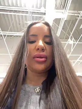 Snapshot of beautydiamond chatting on 3, 11, 2025 beautydiamond online show from 3, 11, 2025