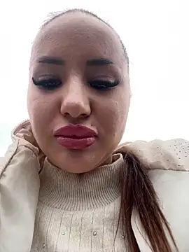 Snapshot of beautydiamond chatting on 7, 11, 2025 beautydiamond online show from 7, 11, 2025