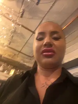 Snapshot of beautydiamond chatting on 2, 6, 2026 beautydiamond online show from 2, 6, 2026