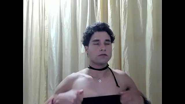 SophiaLevis online show from 10, 4, 2026