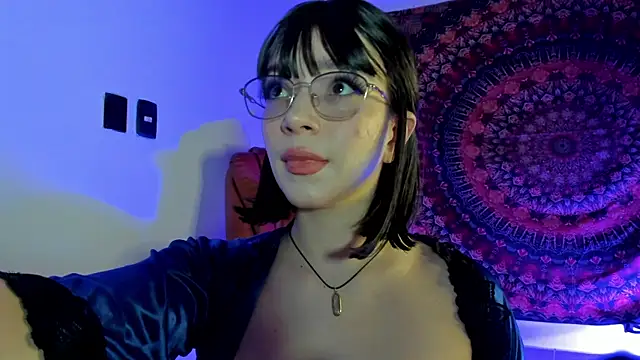 sweeet peach online show from 7, 11, 2025