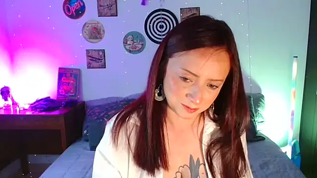 Snapshot of catalinamommyx chatting on 22, 2, 2026 catalinamommyx online show from 22, 2, 2026