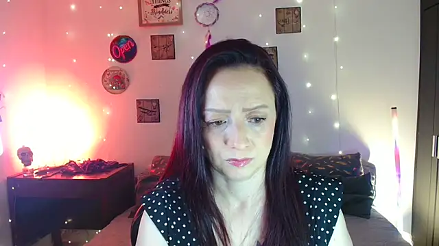 Snapshot of catalinamommyx chatting on 16, 6, 2026 catalinamommyx online show from 16, 6, 2026