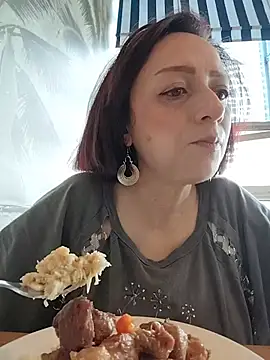 Snapshot of catalinamommyx chatting on 1, 7, 2026 catalinamommyx online show from 1, 7, 2026