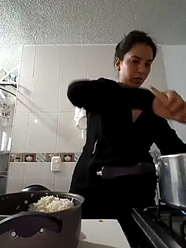 Bonny Klote online show from 24, 1, 2025