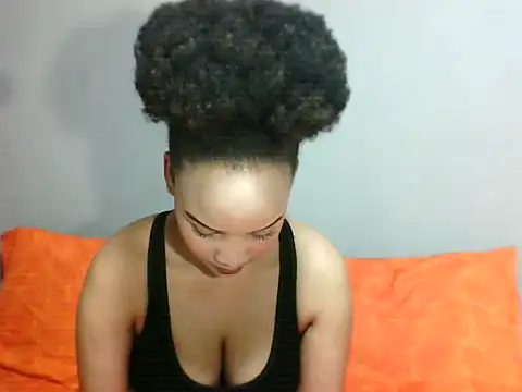 SmallSlut5 online show from 8, 11, 2025