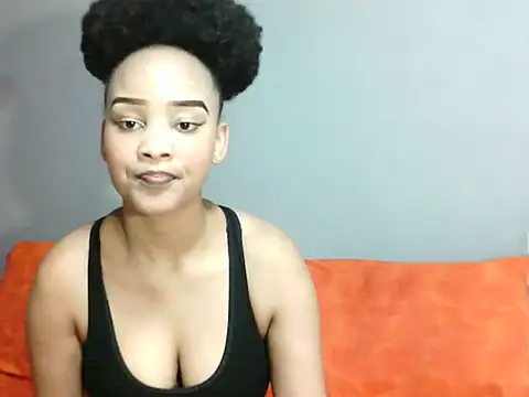 SmallSlut5 online show from 11, 11, 2025