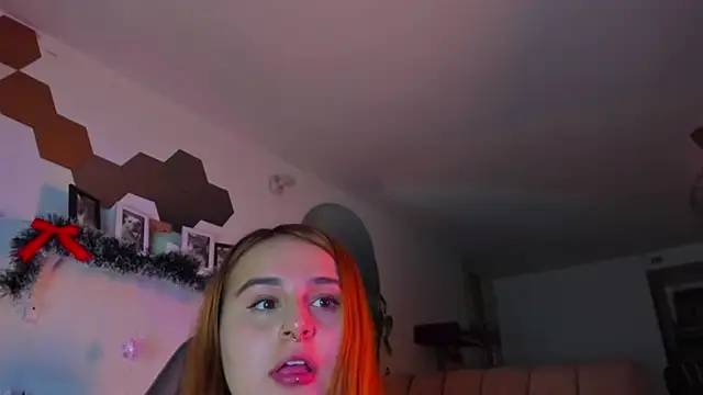 Snapshot of evy_orange1 chatting on 7, 1, 2026 evy orange1 online show from 7, 1, 2026