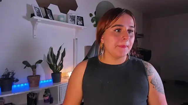 Snapshot of evy_orange1 chatting on 5, 2, 2026 evy orange1 online show from 5, 2, 2026