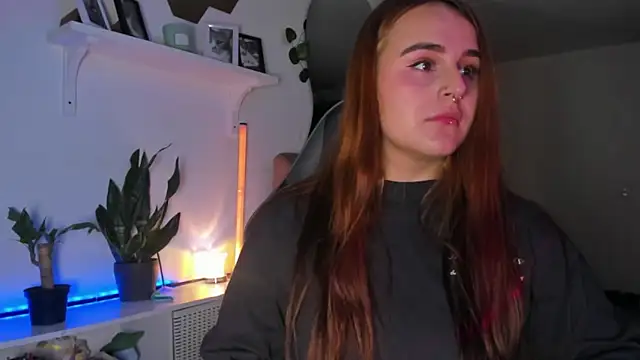 Snapshot of evy_orange1 chatting on 19, 2, 2026 evy orange1 online show from 19, 2, 2026