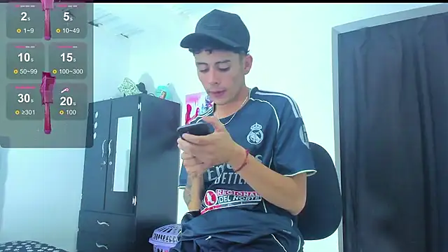 Snapshot of Alexander_and_Xiao chatting on 14, 1, 2026 Alexander and Xiao online show from 14, 1, 2026