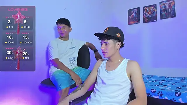 Snapshot of Alexander_and_Xiao chatting on 19, 6, 2026 Alexander and Xiao online show from 19, 6, 2026