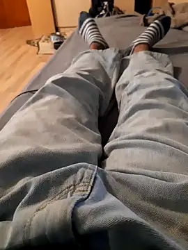 Snapshot of Big_Dick_22_in_Room chatting on 17, 12, 2024 Big Dick 22 in Room online show from 17, 12, 2024