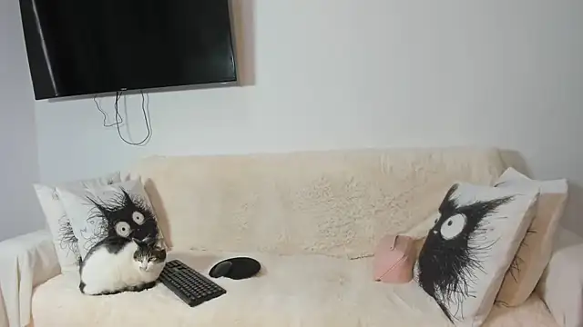 Snapshot of Emma_Jnes chatting on 26, 2, 2025 Emma Jnes online show from 26, 2, 2025