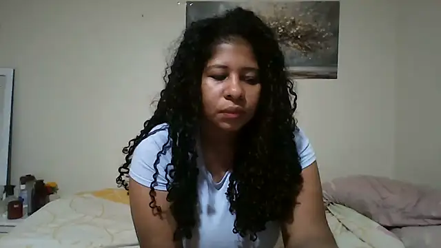 Snapshot of Ivon-09 chatting on 16, 6, 2026 Ivon-09 online show from 16, 6, 2026