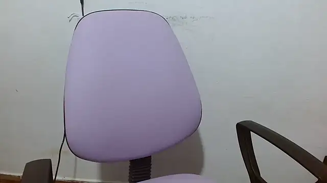 charlotte slut online show from 25, 6, 2026
