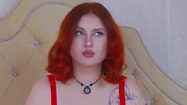 Snapshot of AnnaRichmond chatting on 16, 10, 2025 AnnaRichmond online show from 16, 10, 2025