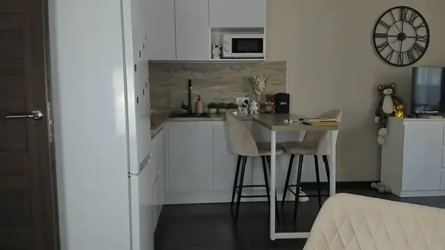 nilliluv online show from 19, 4, 2026